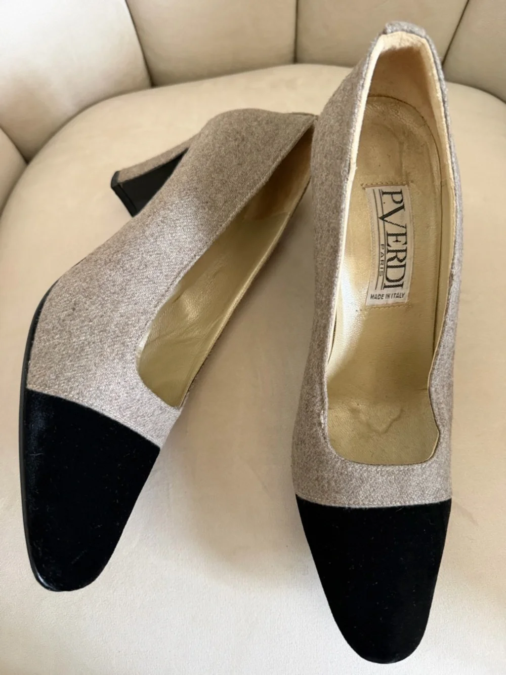 P. Verdi Vtg 90’s Bicolor Black Taupe Velvet Cap Toe Pumps Retro Heels Y2K 8.5